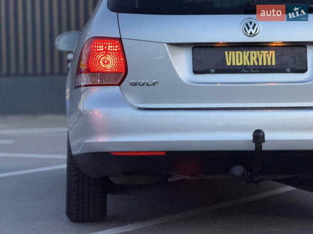 Серый Фольксваген Гольф, объемом двигателя 1.6 л и пробегом 287 тыс. км за 5950 $, фото 22 на Automoto.ua