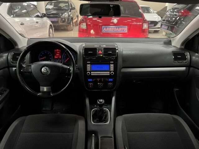 Серый Фольксваген Гольф, объемом двигателя 1.4 л и пробегом 217 тыс. км за 5800 $, фото 11 на Automoto.ua