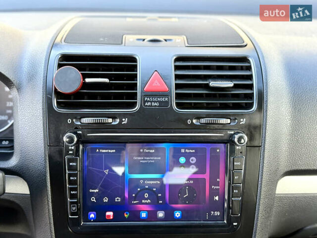 Сірий Фольксваген Гольф, об'ємом двигуна 1.4 л та пробігом 206 тис. км за 6900 $, фото 71 на Automoto.ua