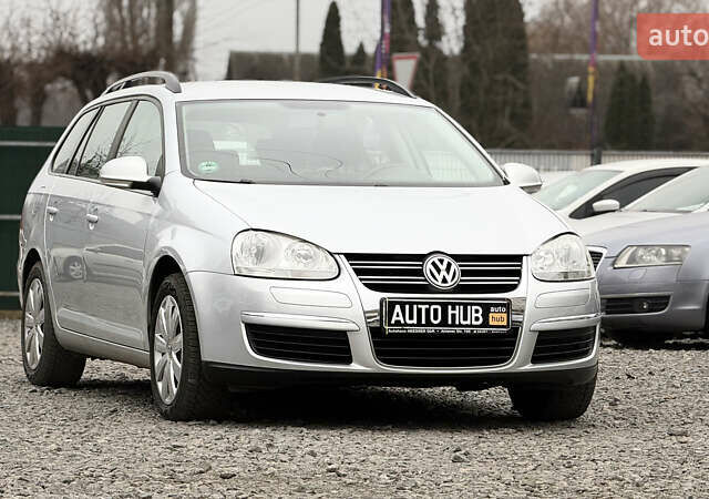 Серый Фольксваген Гольф, объемом двигателя 1.6 л и пробегом 218 тыс. км за 6900 $, фото 1 на Automoto.ua