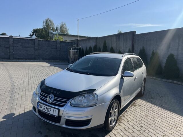 Серый Фольксваген Гольф, объемом двигателя 1.9 л и пробегом 280 тыс. км за 5500 $, фото 1 на Automoto.ua