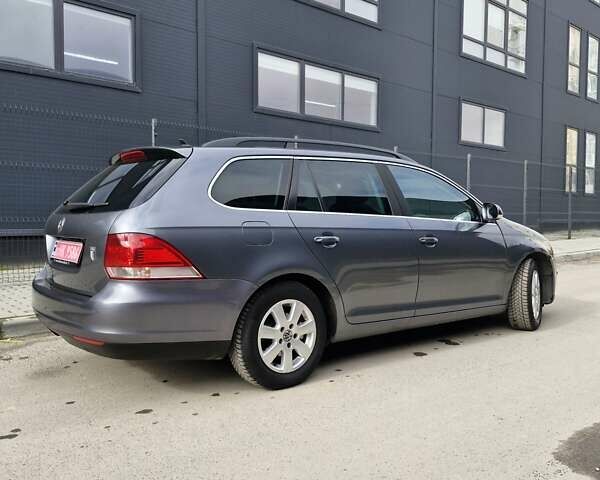 Серый Фольксваген Гольф, объемом двигателя 0 л и пробегом 217 тыс. км за 7500 $, фото 30 на Automoto.ua