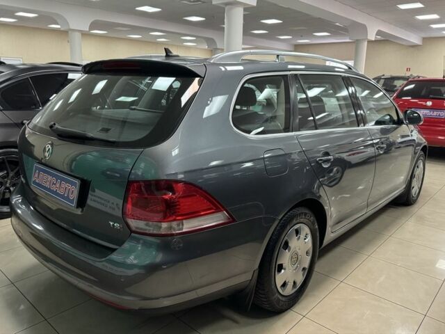 Серый Фольксваген Гольф, объемом двигателя 1.4 л и пробегом 217 тыс. км за 5800 $, фото 6 на Automoto.ua