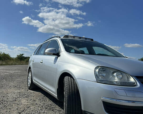 Серый Фольксваген Гольф, объемом двигателя 1.6 л и пробегом 220 тыс. км за 7300 $, фото 29 на Automoto.ua