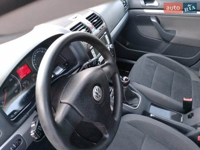 Серый Фольксваген Гольф, объемом двигателя 1.6 л и пробегом 202 тыс. км за 6000 $, фото 22 на Automoto.ua