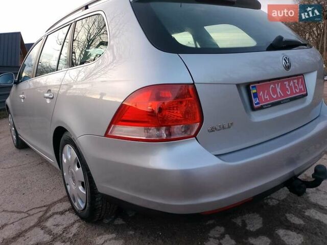Серый Фольксваген Гольф, объемом двигателя 1.6 л и пробегом 202 тыс. км за 6000 $, фото 14 на Automoto.ua
