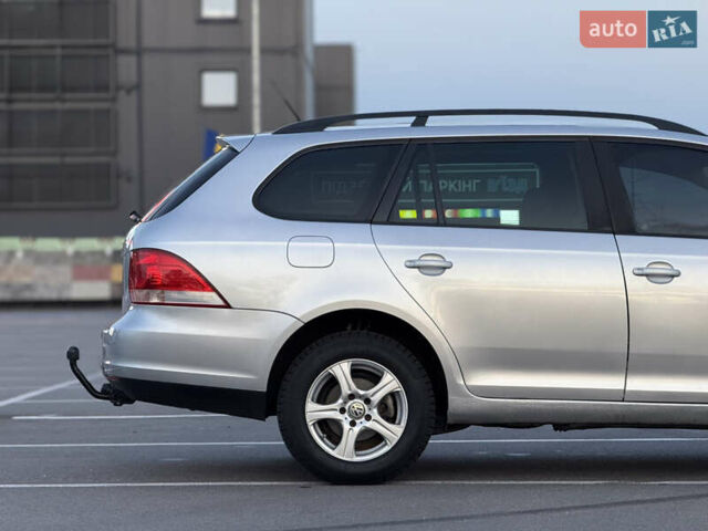 Серый Фольксваген Гольф, объемом двигателя 1.6 л и пробегом 287 тыс. км за 5950 $, фото 10 на Automoto.ua