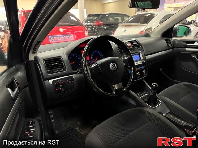 Серый Фольксваген Гольф, объемом двигателя 1.4 л и пробегом 217 тыс. км за 5800 $, фото 8 на Automoto.ua