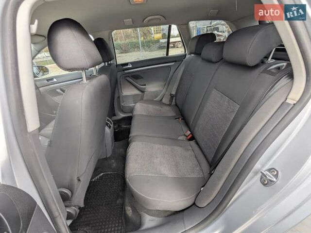 Серый Фольксваген Гольф, объемом двигателя 1.9 л и пробегом 308 тыс. км за 6800 $, фото 23 на Automoto.ua