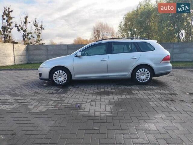 Серый Фольксваген Гольф, объемом двигателя 1.4 л и пробегом 235 тыс. км за 5600 $, фото 10 на Automoto.ua