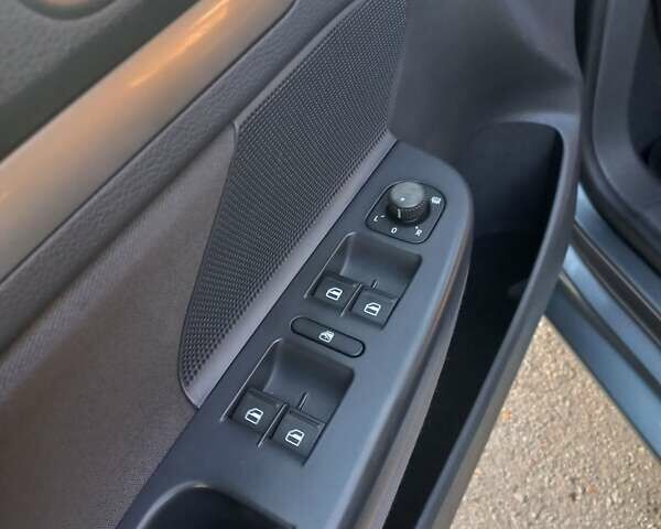 Серый Фольксваген Гольф, объемом двигателя 1.39 л и пробегом 260 тыс. км за 7000 $, фото 12 на Automoto.ua