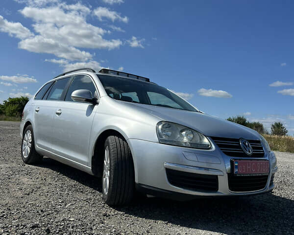 Серый Фольксваген Гольф, объемом двигателя 1.6 л и пробегом 220 тыс. км за 7300 $, фото 27 на Automoto.ua