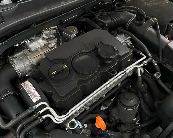 Серый Фольксваген Гольф, объемом двигателя 1.9 л и пробегом 321 тыс. км за 6100 $, фото 14 на Automoto.ua