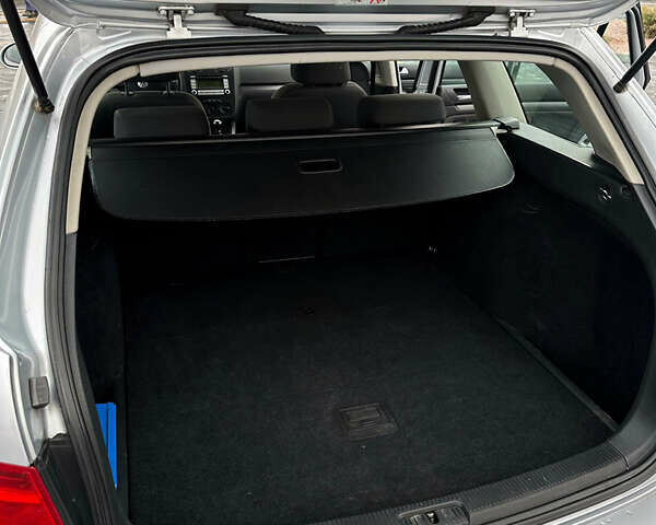 Серый Фольксваген Гольф, объемом двигателя 1.9 л и пробегом 321 тыс. км за 6100 $, фото 7 на Automoto.ua