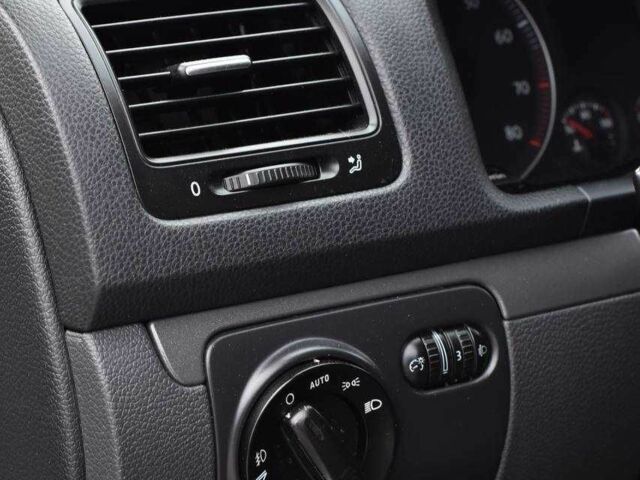 Сірий Фольксваген Гольф, об'ємом двигуна 1.6 л та пробігом 265 тис. км за 5950 $, фото 12 на Automoto.ua