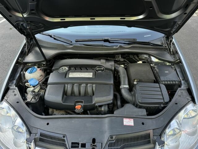 Сірий Фольксваген Гольф, об'ємом двигуна 1.6 л та пробігом 202 тис. км за 5800 $, фото 22 на Automoto.ua