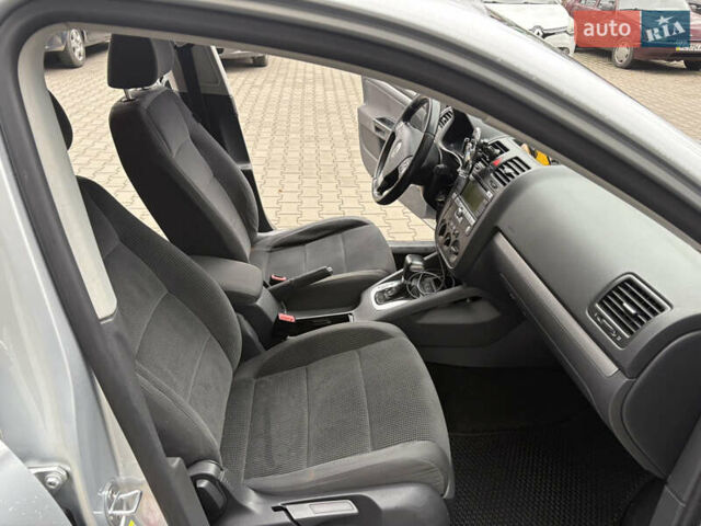 Серый Фольксваген Гольф, объемом двигателя 1.9 л и пробегом 198 тыс. км за 6700 $, фото 18 на Automoto.ua