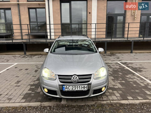 Серый Фольксваген Гольф, объемом двигателя 2 л и пробегом 230 тыс. км за 6200 $, фото 3 на Automoto.ua