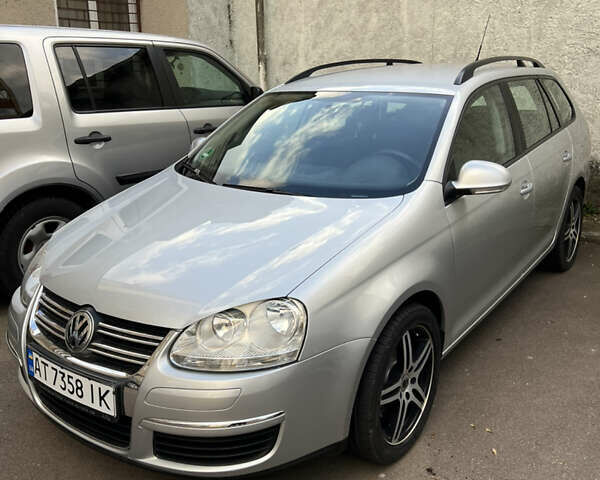 Серый Фольксваген Гольф, объемом двигателя 1.6 л и пробегом 207 тыс. км за 6700 $, фото 7 на Automoto.ua