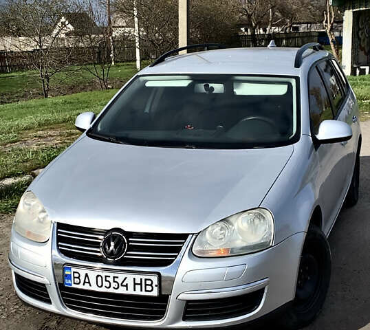 Серый Фольксваген Гольф, объемом двигателя 1.9 л и пробегом 257 тыс. км за 4276 $, фото 1 на Automoto.ua