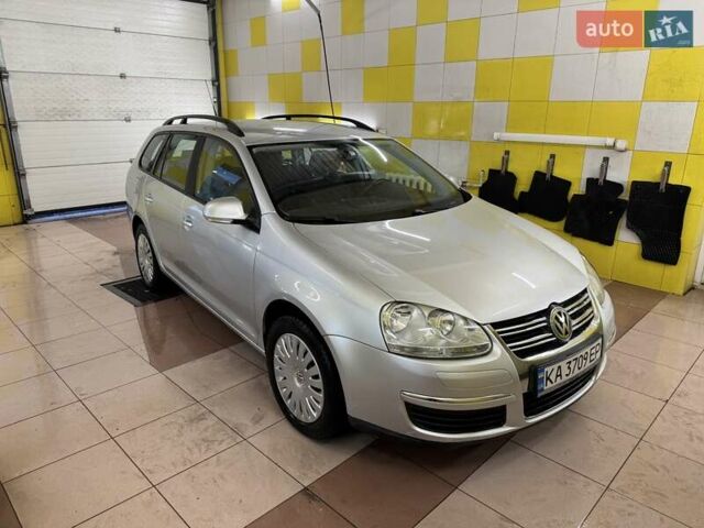 Сірий Фольксваген Гольф, об'ємом двигуна 1.6 л та пробігом 210 тис. км за 5999 $, фото 11 на Automoto.ua