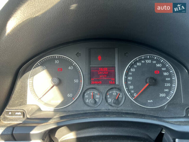 Серый Фольксваген Гольф, объемом двигателя 1.9 л и пробегом 280 тыс. км за 5500 $, фото 8 на Automoto.ua