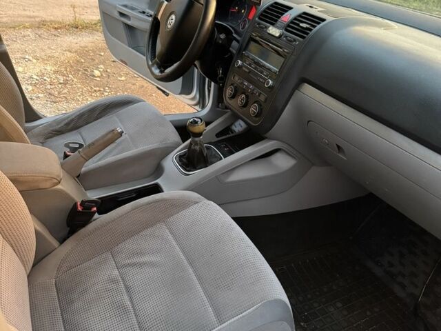 Сірий Фольксваген Гольф, об'ємом двигуна 1.9 л та пробігом 384 тис. км за 2800 $, фото 13 на Automoto.ua