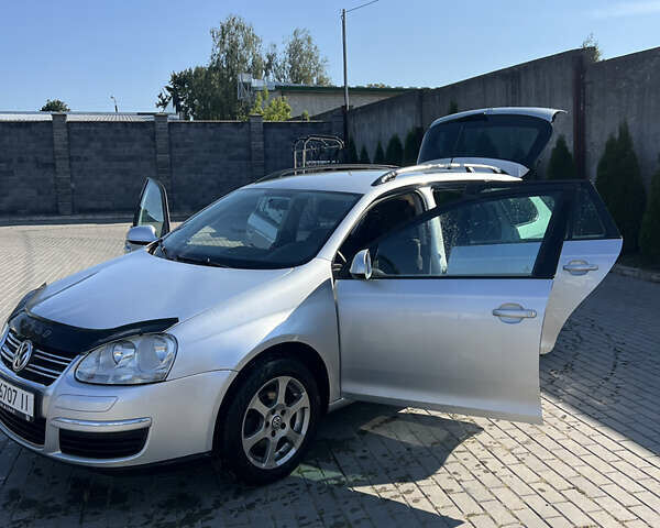 Серый Фольксваген Гольф, объемом двигателя 1.9 л и пробегом 280 тыс. км за 5500 $, фото 25 на Automoto.ua