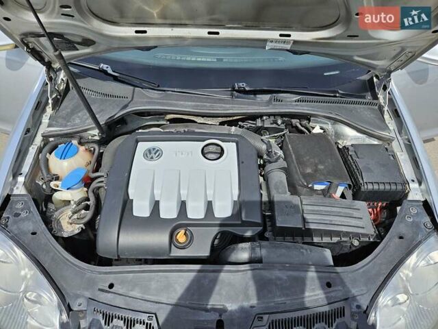 Серый Фольксваген Гольф, объемом двигателя 1.9 л и пробегом 307 тыс. км за 6200 $, фото 17 на Automoto.ua