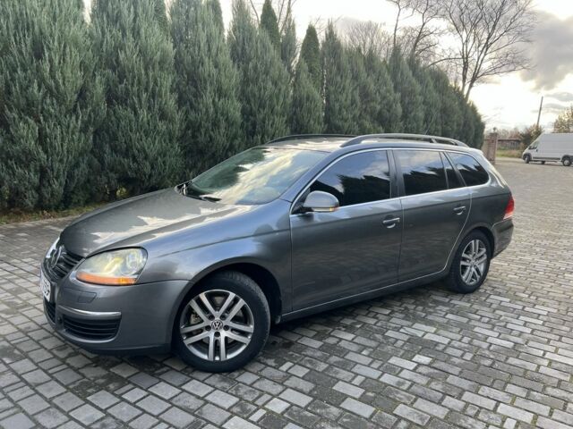 Серый Фольксваген Гольф, объемом двигателя 2 л и пробегом 341 тыс. км за 3500 $, фото 2 на Automoto.ua