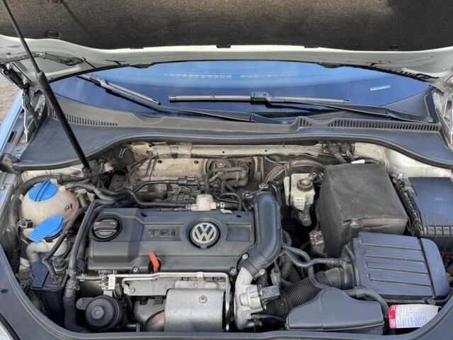 Серый Фольксваген Гольф, объемом двигателя 1.4 л и пробегом 241 тыс. км за 6400 $, фото 9 на Automoto.ua