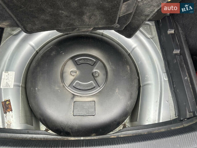 Сірий Фольксваген Гольф, об'ємом двигуна 1.6 л та пробігом 227 тис. км за 6000 $, фото 12 на Automoto.ua