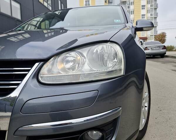 Серый Фольксваген Гольф, объемом двигателя 0 л и пробегом 217 тыс. км за 7500 $, фото 14 на Automoto.ua