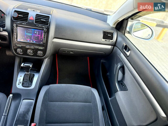 Сірий Фольксваген Гольф, об'ємом двигуна 1.4 л та пробігом 206 тис. км за 6900 $, фото 62 на Automoto.ua