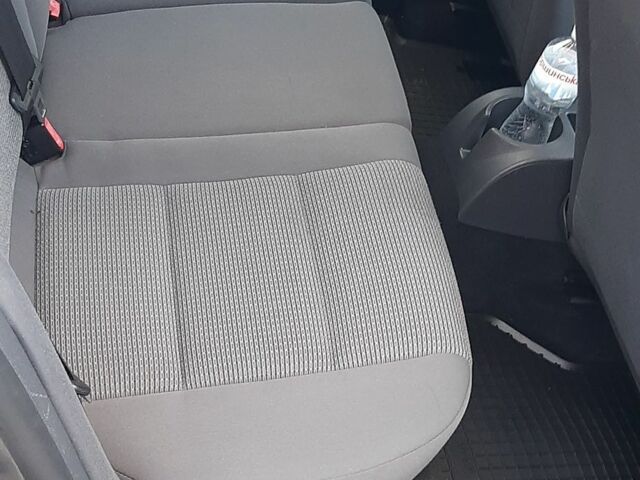 Серый Фольксваген Гольф, объемом двигателя 1.6 л и пробегом 243 тыс. км за 6900 $, фото 13 на Automoto.ua