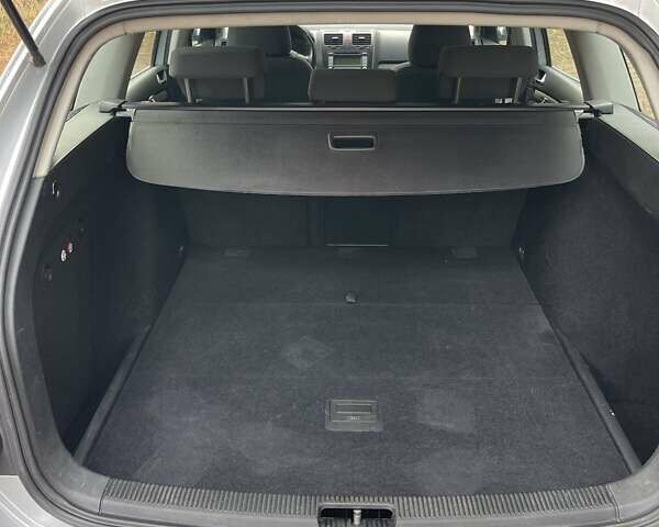 Серый Фольксваген Гольф, объемом двигателя 1.6 л и пробегом 242 тыс. км за 5900 $, фото 19 на Automoto.ua