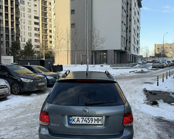 Серый Фольксваген Гольф, объемом двигателя 1.6 л и пробегом 340 тыс. км за 5499 $, фото 4 на Automoto.ua