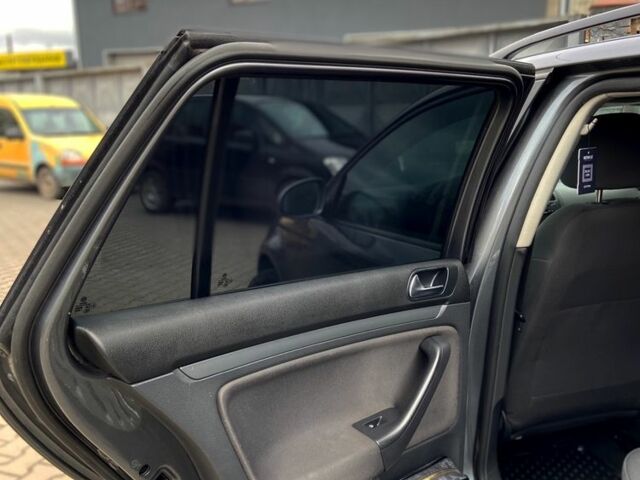 Серый Фольксваген Гольф, объемом двигателя 0 л и пробегом 297 тыс. км за 6550 $, фото 7 на Automoto.ua