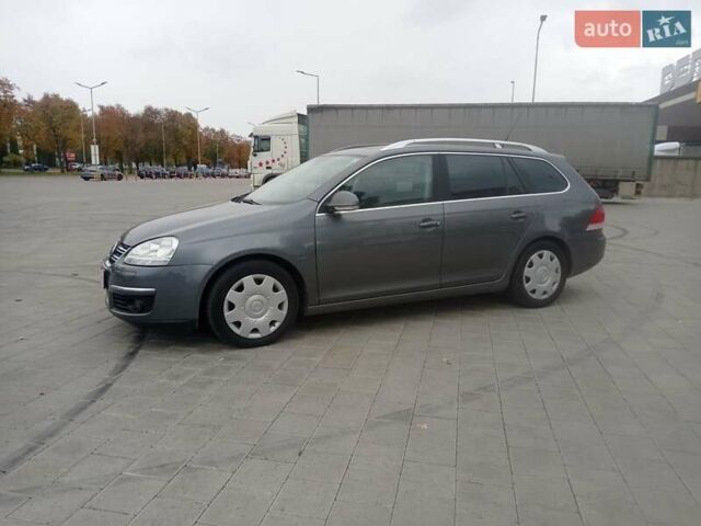 Серый Фольксваген Гольф, объемом двигателя 1.4 л и пробегом 196 тыс. км за 5650 $, фото 2 на Automoto.ua