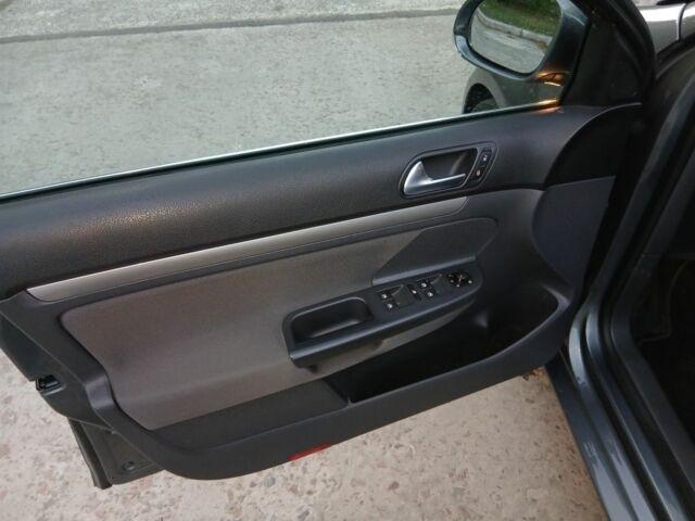 Серый Фольксваген Гольф, объемом двигателя 0 л и пробегом 192 тыс. км за 7800 $, фото 10 на Automoto.ua