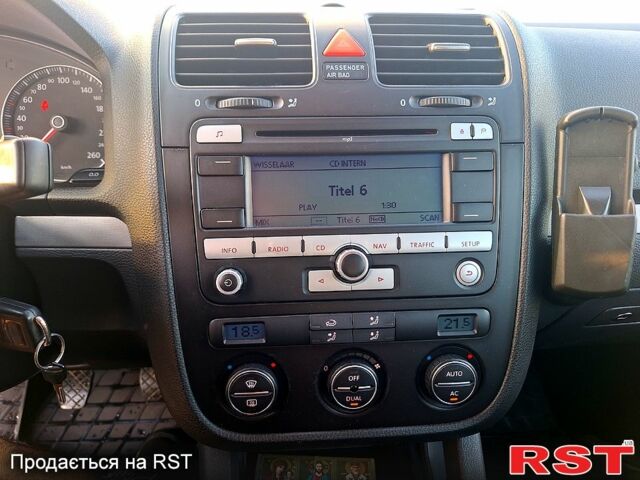 Серый Фольксваген Гольф, объемом двигателя 1.9 л и пробегом 252 тыс. км за 6200 $, фото 4 на Automoto.ua