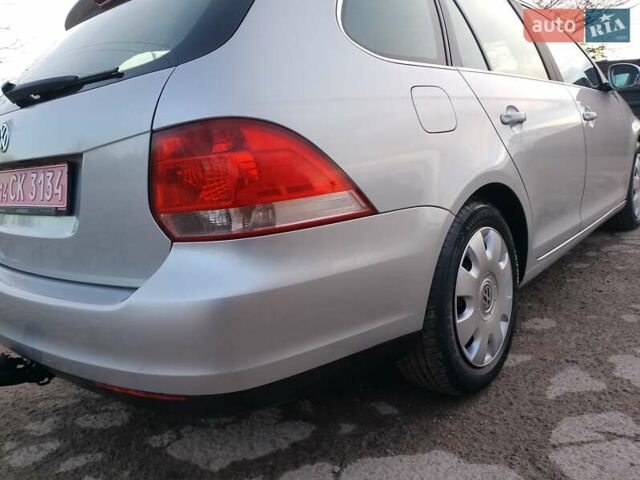 Серый Фольксваген Гольф, объемом двигателя 1.6 л и пробегом 202 тыс. км за 6000 $, фото 13 на Automoto.ua