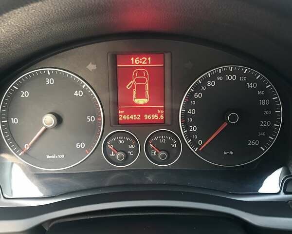 Сірий Фольксваген Гольф, об'ємом двигуна 1.9 л та пробігом 246 тис. км за 7300 $, фото 12 на Automoto.ua