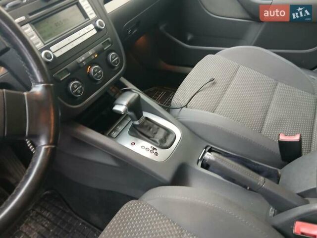 Серый Фольксваген Гольф, объемом двигателя 1.39 л и пробегом 164 тыс. км за 7500 $, фото 12 на Automoto.ua