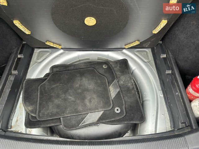Сірий Фольксваген Гольф, об'ємом двигуна 1.6 л та пробігом 227 тис. км за 6000 $, фото 11 на Automoto.ua
