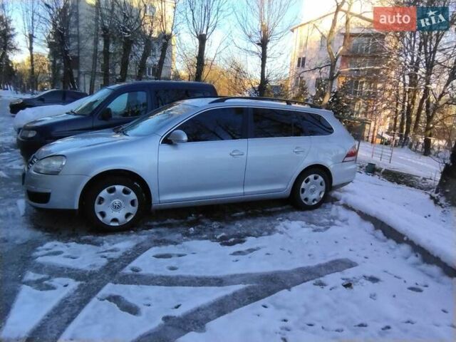 Серый Фольксваген Гольф, объемом двигателя 1.6 л и пробегом 297 тыс. км за 6600 $, фото 1 на Automoto.ua