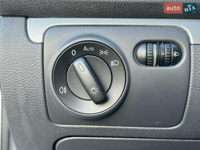 Сірий Фольксваген Гольф, об'ємом двигуна 1.6 л та пробігом 231 тис. км за 7100 $, фото 31 на Automoto.ua