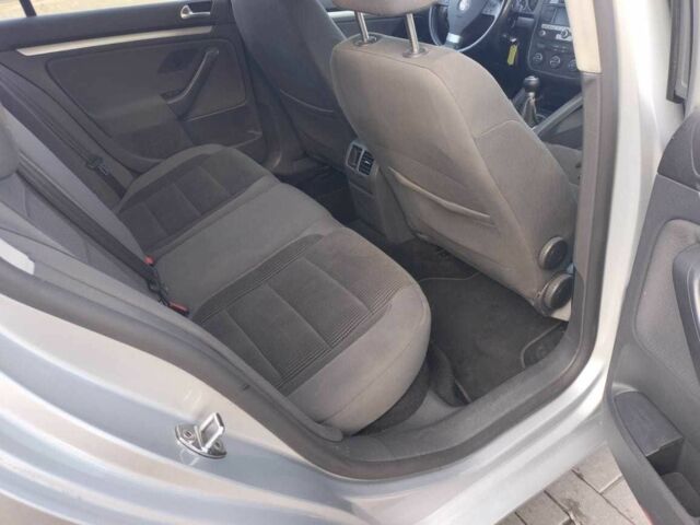 Серый Фольксваген Гольф, объемом двигателя 1.4 л и пробегом 237 тыс. км за 5350 $, фото 12 на Automoto.ua