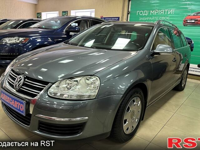 Серый Фольксваген Гольф, объемом двигателя 1.4 л и пробегом 217 тыс. км за 5800 $, фото 2 на Automoto.ua