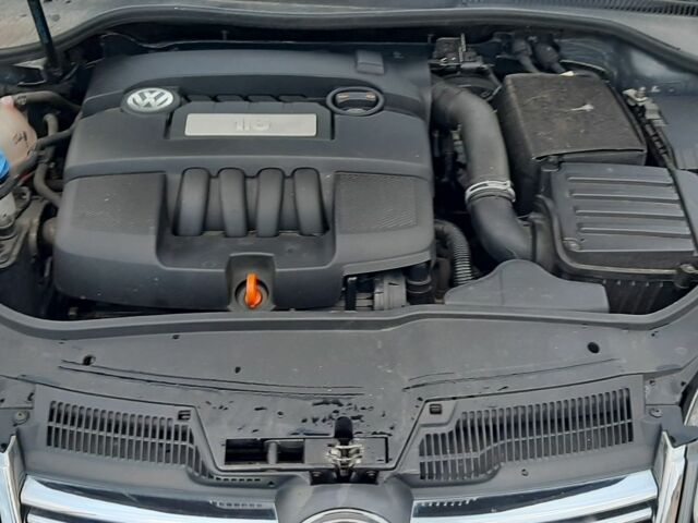 Серый Фольксваген Гольф, объемом двигателя 1.6 л и пробегом 243 тыс. км за 6900 $, фото 17 на Automoto.ua